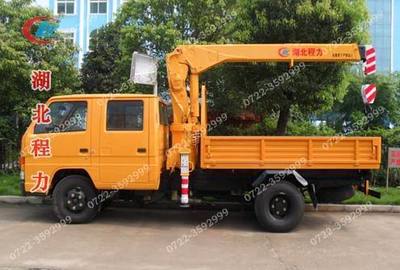 江铃随车吊清障车 高效救援与多功能作业的理想选择